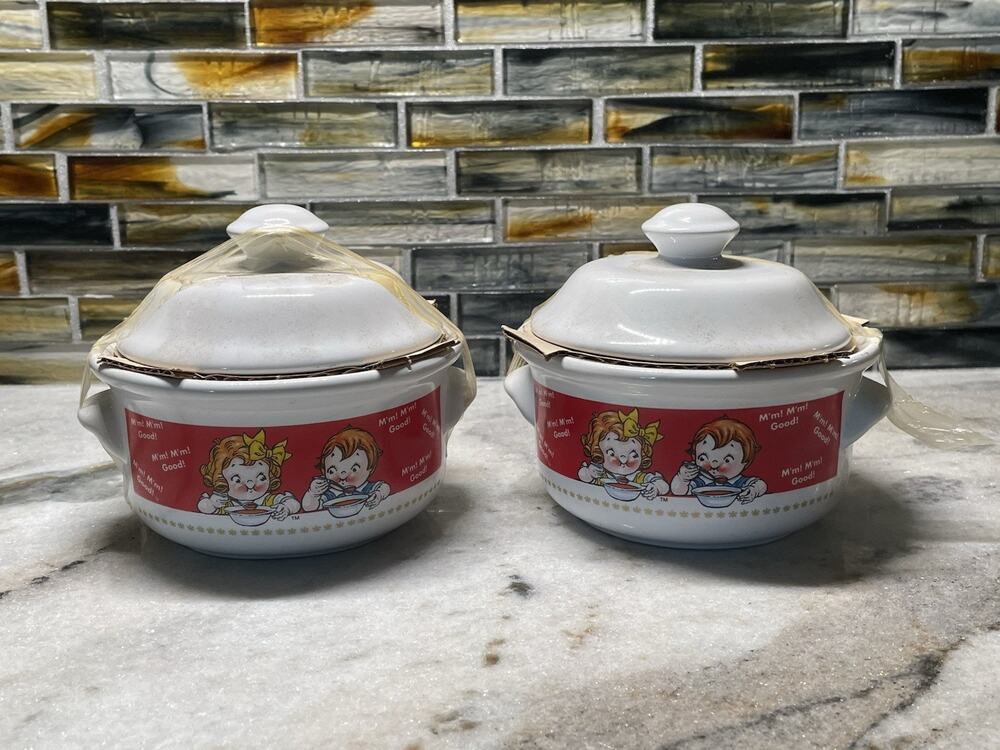 Two VINTAGE 1998 Campbell's Soup Bowls Lids Handles M'm M'M Good New Old Stock